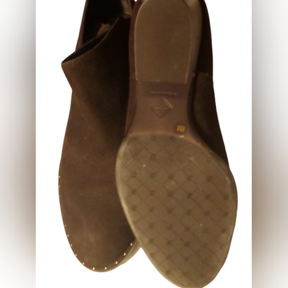 Antonio Melani- Ankle Boots, Size 6-M, Brown Suede Upper, Non-Slip Bottom, 2"... - Picture 3 of 4